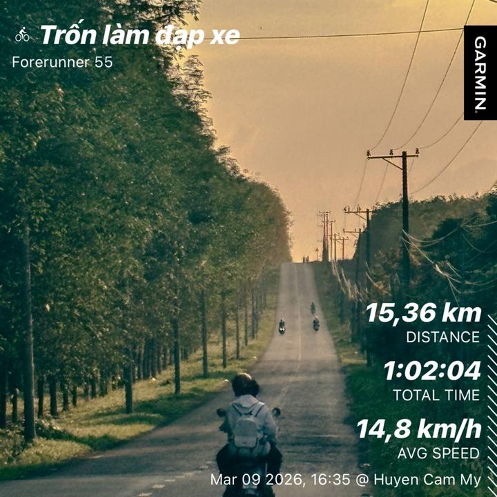 Hoàng hôn đẹp vầy, hổng trốn làm thật lãng phí 😌